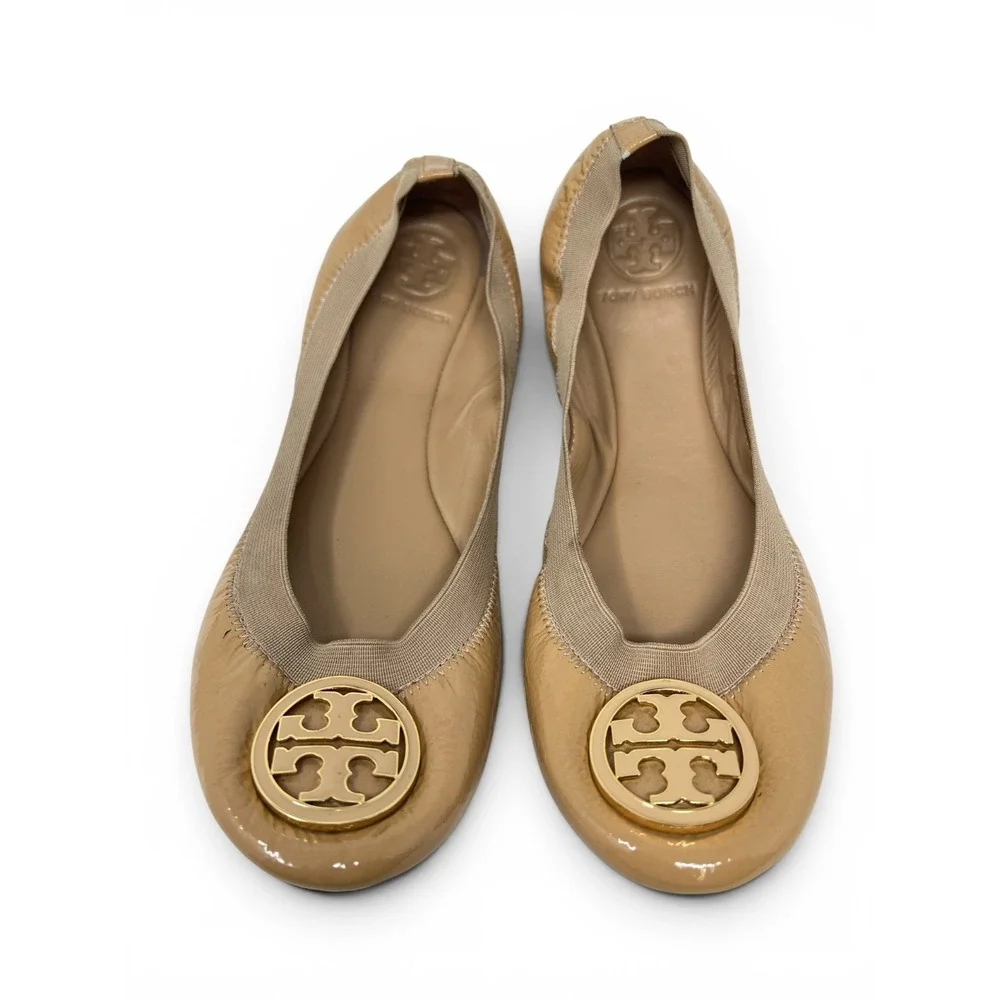 Tory Burch Caroline Patent Leather Ballet Flats Natural Logo Medallion Size 7.5